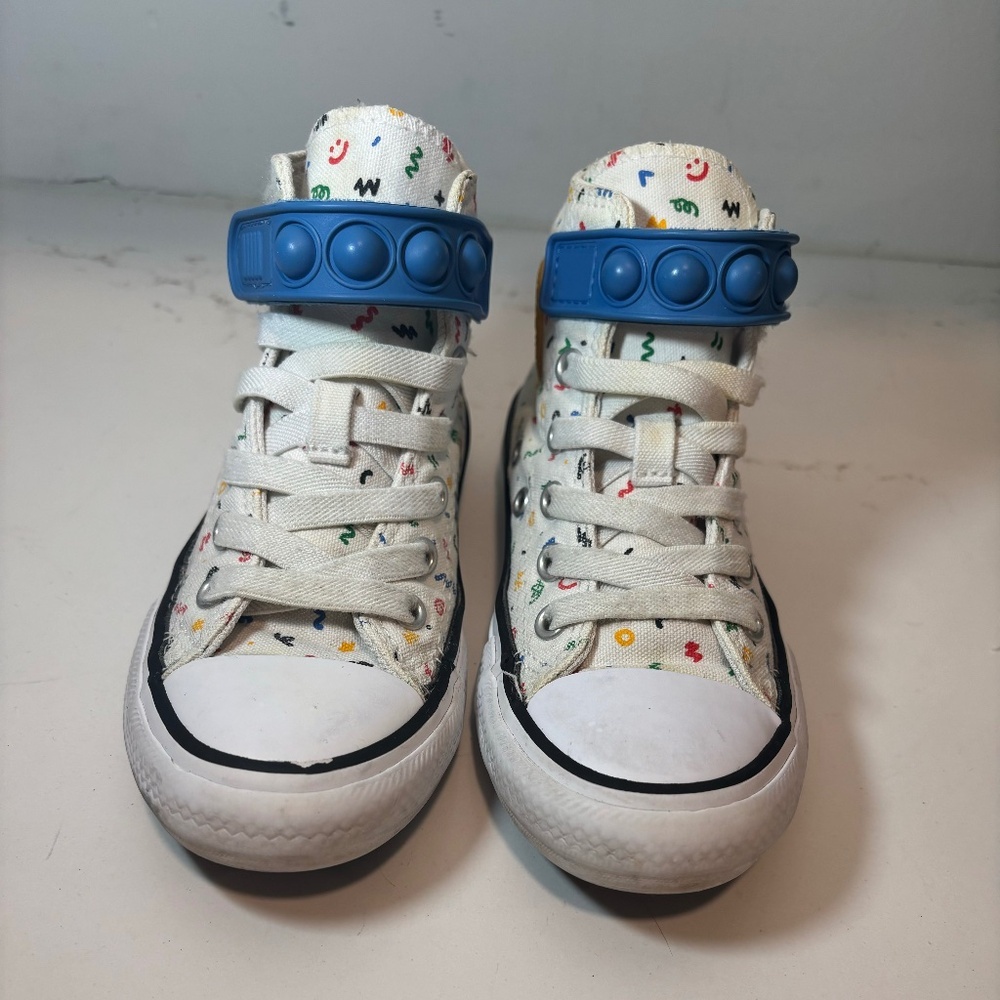 Chuck Taylor All Star Bubble Strap (Little Kid) 12 Youth